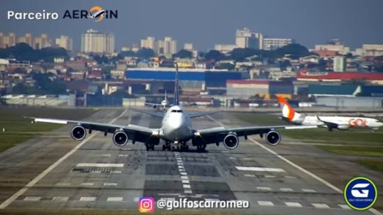 BELÍSSIMO POUSO DO BOEING 747 DA ATLAS AIR EM GUARULHOS PELA 10L
