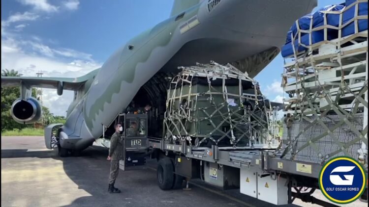 KC-390 MILLENNIUM NA MISSÃO MANAUS 4,3 TONELADAS DE MATERIAIS HOSPITALARES